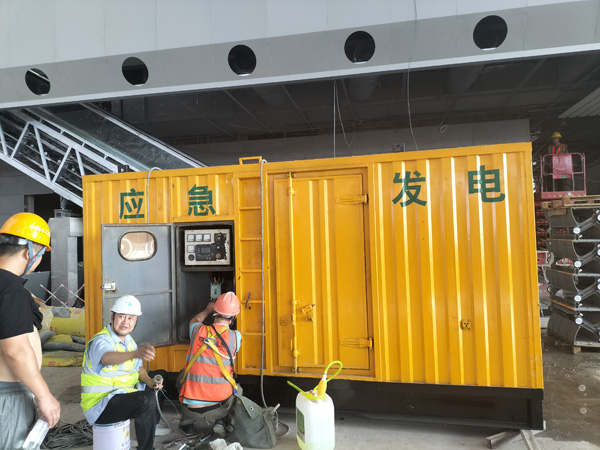 莱西怎样判断空气滤清器是否需要更换？